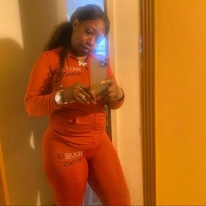 HOBLLC LEGGINGS AND JACKETS, comfortable and soft.